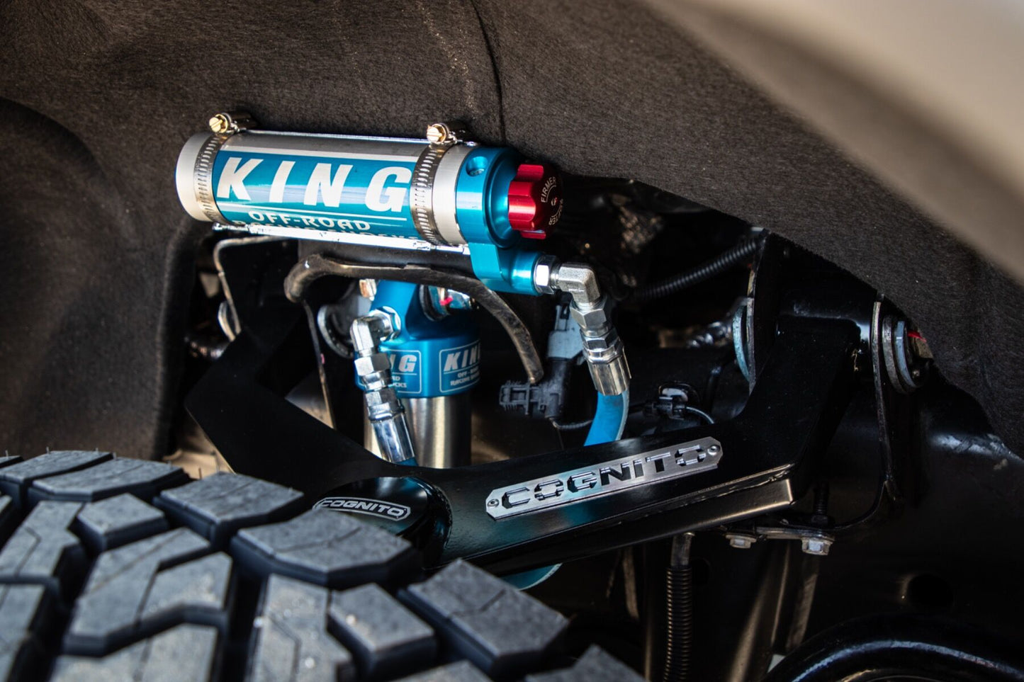 Cognito 3-Inch Elite Leveling Kit w/ King 2.5 Reservoir Shocks – Silverado/Sierra 2500/3500 (2020–2025, 2WD/4WD)