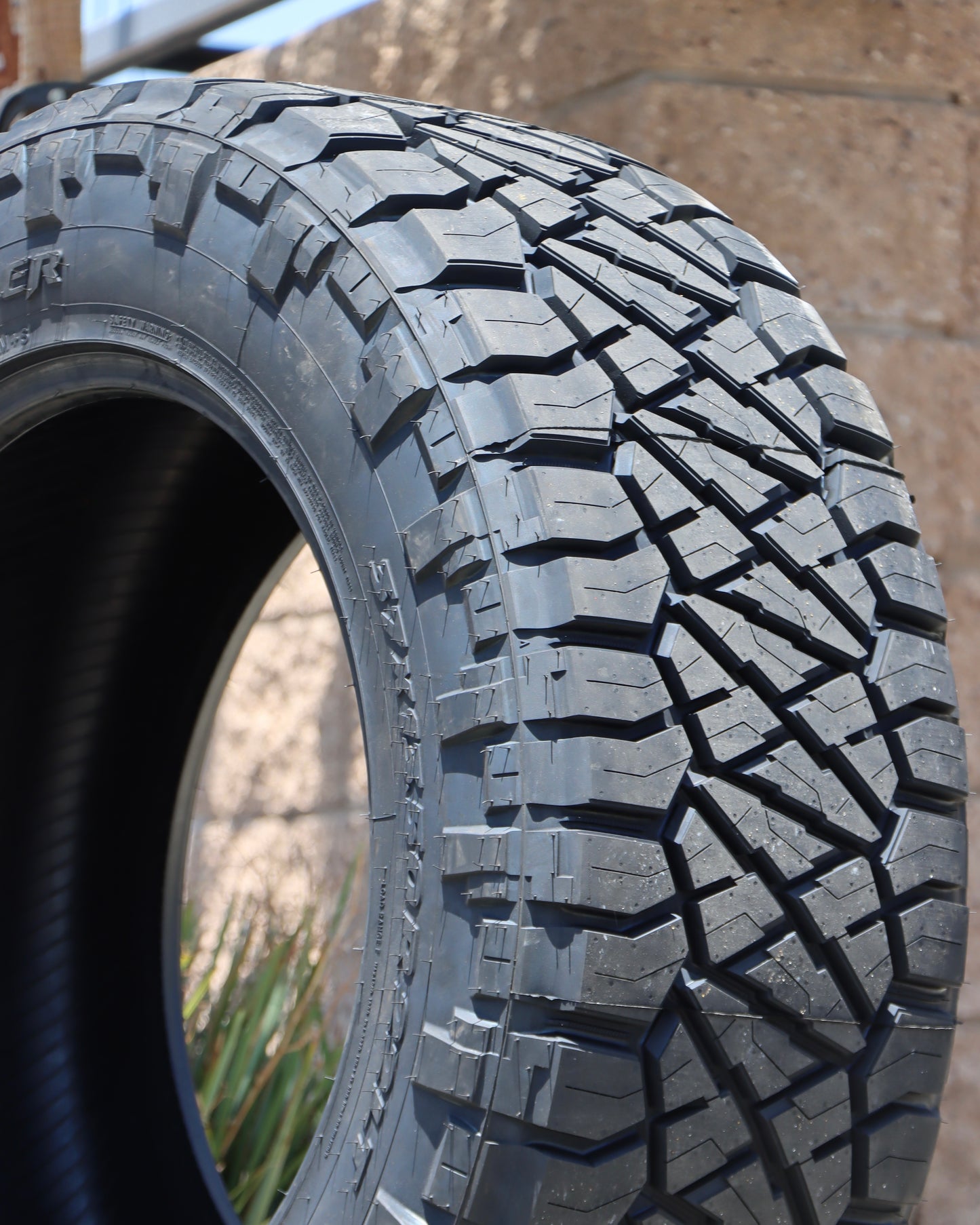 Nitto Ridge Grappler all-terrain tire tread pattern