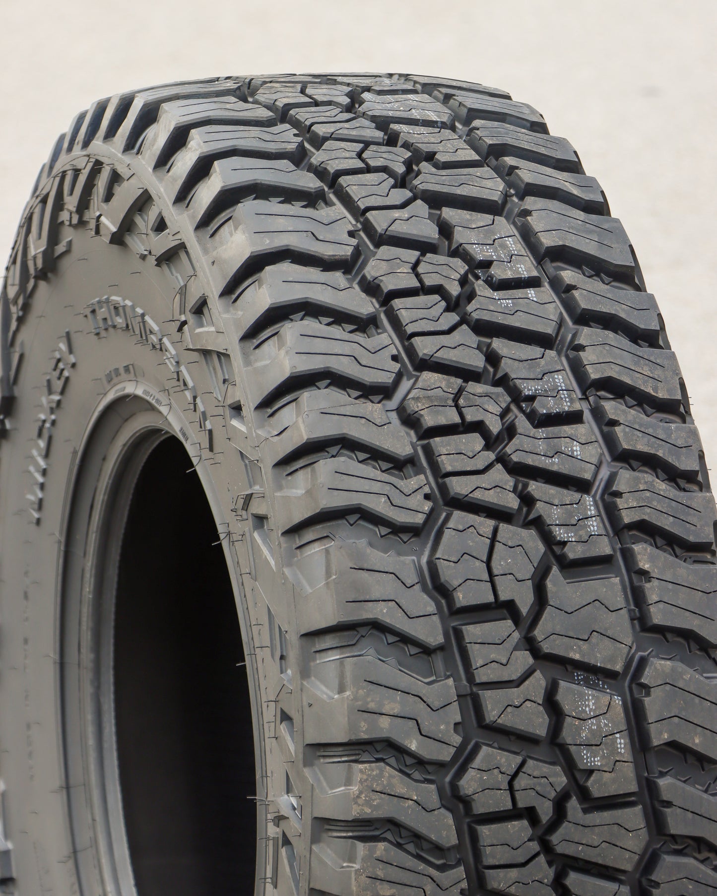 mickey thompson baja boss a/t